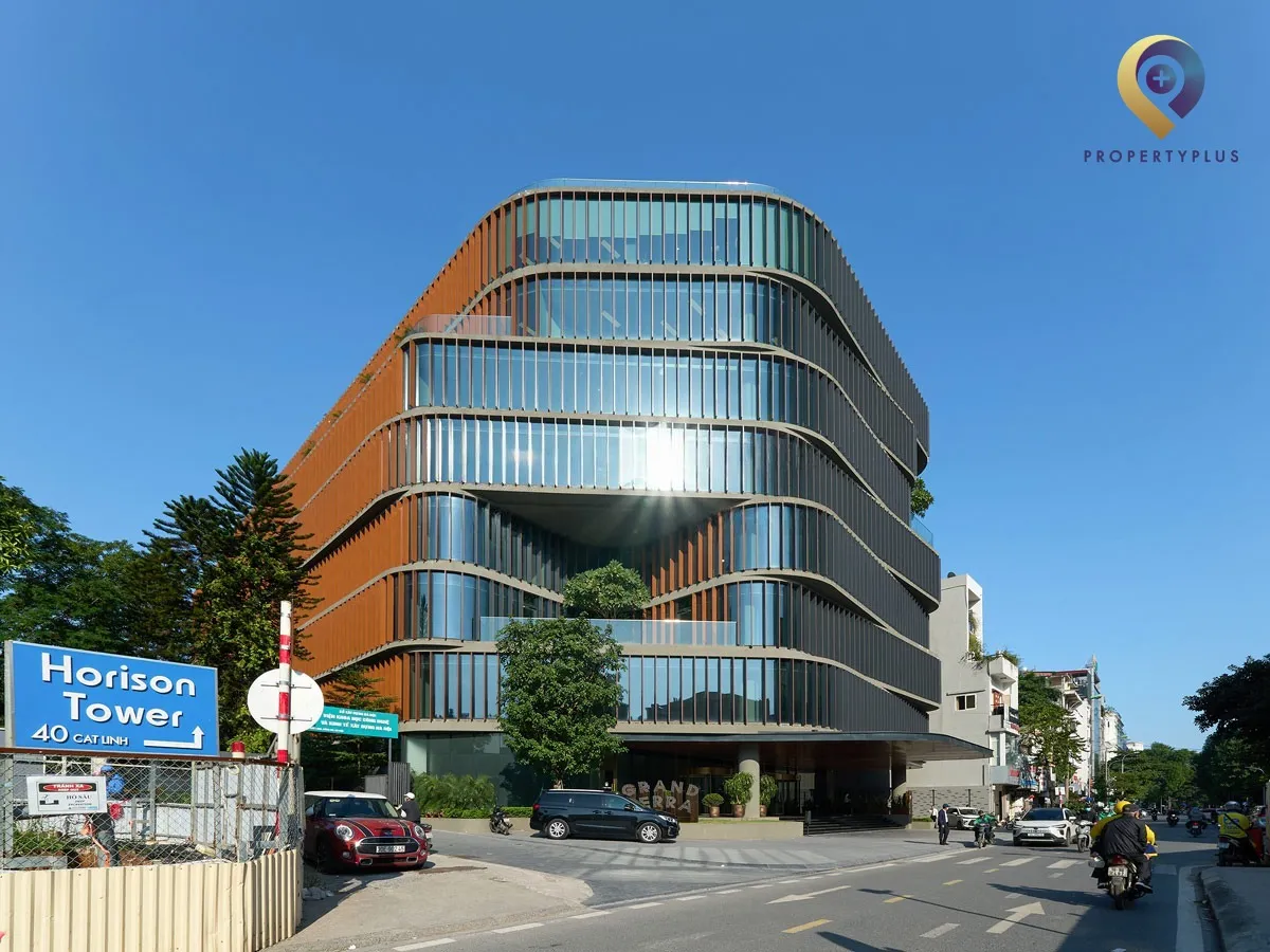 Toàn cảnh tòa nhà Grand Terra nhìn từ đường Cát Linh